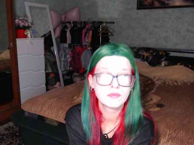 malvinella, live webcam girl, age 36, from Украина, streaming now, chatten, dansen