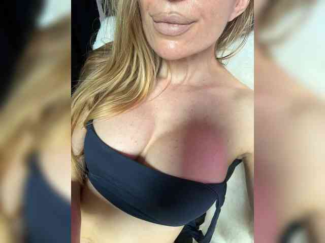 -AfricaYa-, live webcam girl, age 35, from Россия, streaming now, anaal spelen, kontneuken