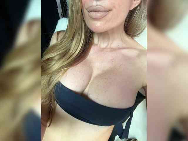 -AfricaYa-, live webcam girl, age 35, from Россия, streaming now, anaal spelen, kontneuken