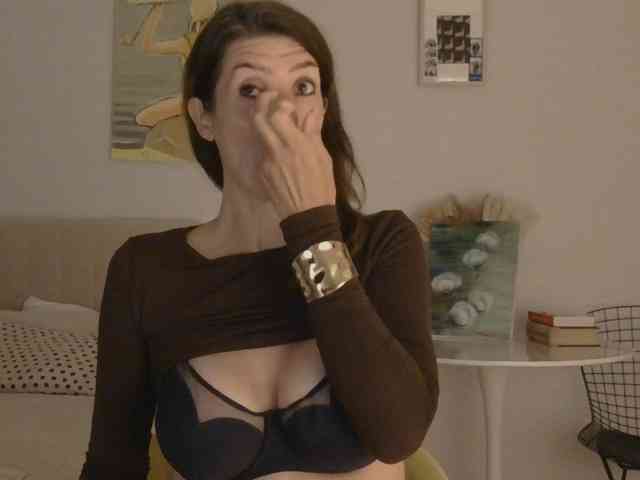 WhiteQueen888, live webcam girl, age 35, from Россия, streaming now, kontneuken, balzuigen