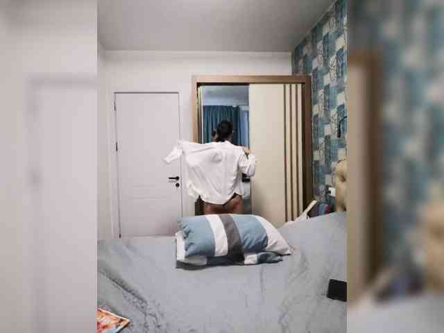 Your_Lilith, live webcam girl, age 44, from BONGACAMS, streaming now, anaal spelen, kontneuken