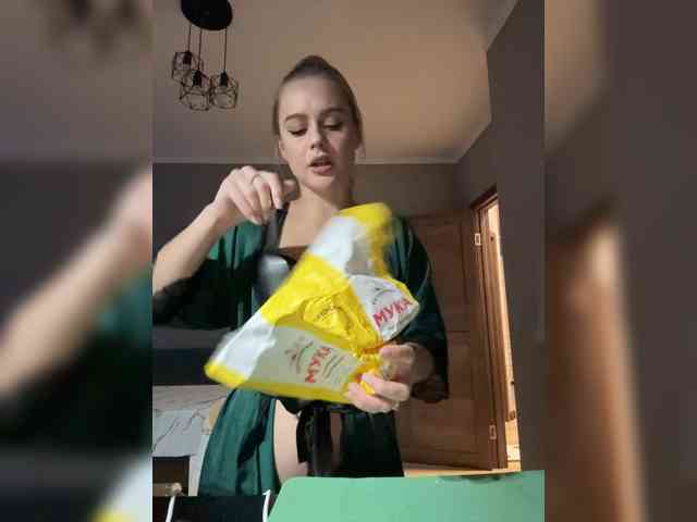 _Katrinka_, live webcam girl, age 21, from Россия, streaming now, anaal spelen, pijpbeurt
