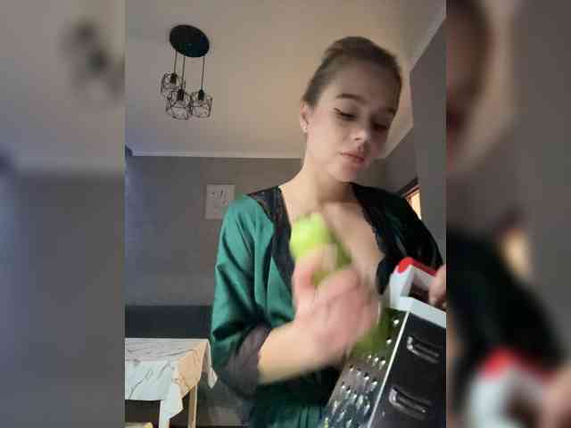 _Katrinka_, live webcam girl, age 21, from Россия, streaming now, anaal spelen, pijpbeurt