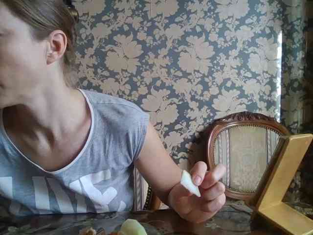 Smalldickshater, live webcam girl, age 39, from Россия, streaming now, pijpen, camshow