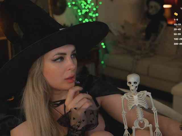_Lady_M_, live webcam girl, age 40, from RUSSIA, streaming now, anaal spelen, kontvingeren
