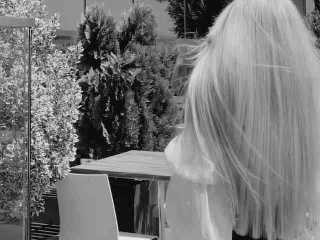 meow, live webcam girl, age 20, streaming now, chatten, dansen