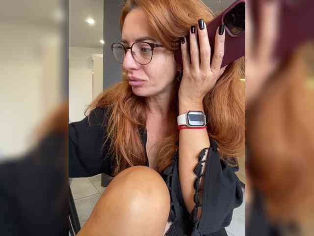 --_markovna_--, live webcam girl, age 36, from BONGACAMS, streaming now, anaal spelen, kontneuken