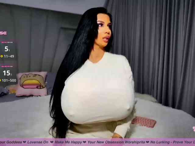 WorshipRita, live webcam girl, age 24, from MAREA BRITANIE, streaming now, pijpbeurt, camshow