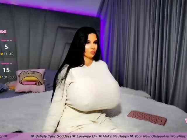 WorshipRita, live webcam girl, age 24, from MAREA BRITANIE, streaming now, pijpbeurt, camshow