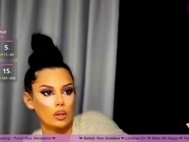WorshipRita, live webcam girl, age 24, from MAREA BRITANIE, streaming now, pijpbeurt, camshow