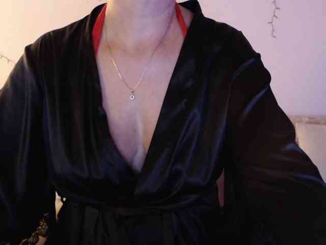 goodSnowQueen, live webcam girl, age 54, streaming now, kontvingeren, pijpbeurt