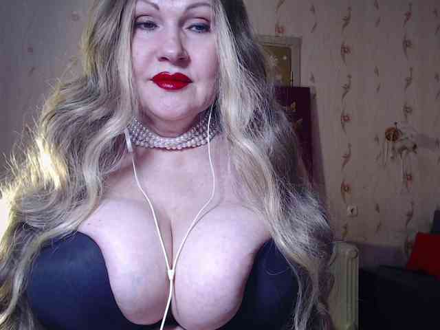 AutumnRene, live webcam girl, age 44, from Россия, streaming now, anaal spelen, kontneuken