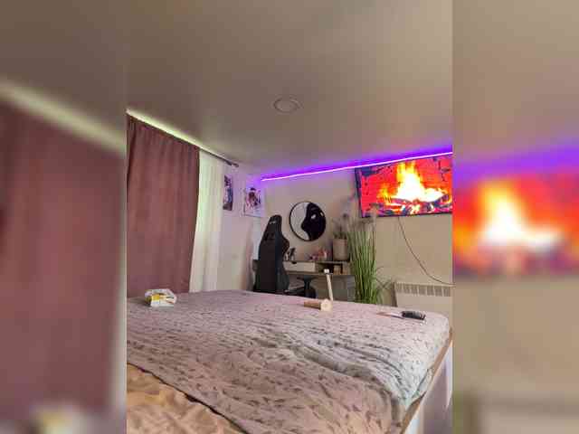 -MaybeBaby-, live webcam girl, age 28, from PLANET EARTH, streaming now, anaal spelen, pijpbeurt