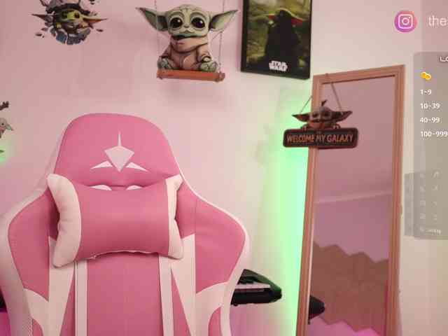BabyYoda, live webcam girl, age 25, from Украина, streaming now, chatten, dromen