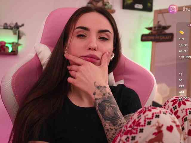 BabyYoda, live webcam girl, age 25, from Украина, streaming now, chatten, dromen