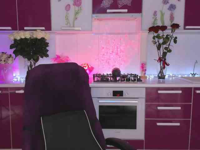 Olivija2020, live webcam girl, age 40, from Россия, streaming now, camshow, chatten