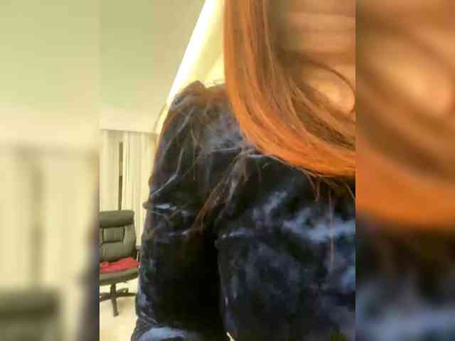 MissFoxxx, live webcam girl, age 36, from RUSSIA, streaming now, pijpbeurt, camshow