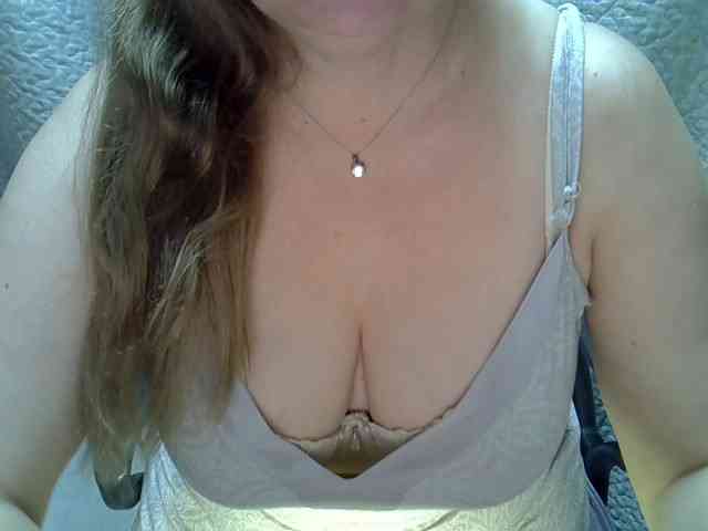 Neznakomka44, live webcam girl, age 49, from Россия, streaming now, chatten, zaadming