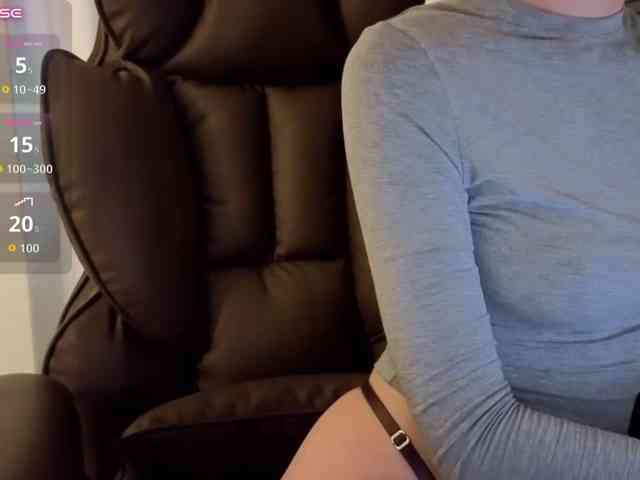 Elisiyak, live webcam girl, age 25, from Россия, streaming now, anaal spelen, kontneuken