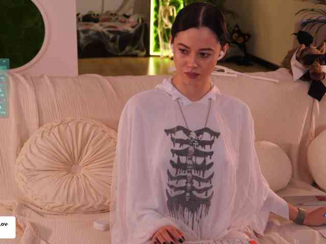 Taanni, live webcam girl, age 19, from UA, streaming now, pijpbeurt, kontneuken