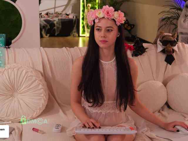 Taanni, live webcam girl, age 19, from UA, streaming now, pijpbeurt, kontneuken