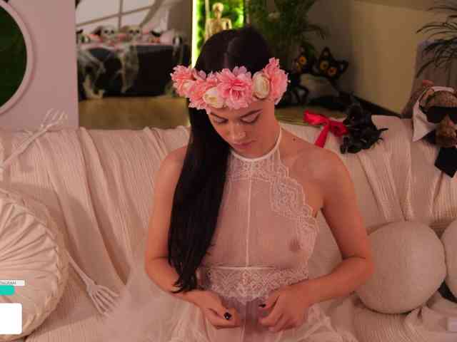 Taanni, live webcam girl, age 19, from UA, streaming now, pijpbeurt, kontneuken