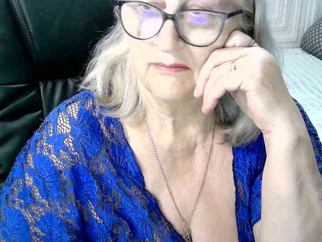 LolkaAlyss, live webcam girl, age 61, from POLAND, streaming now, aziatische massage, chatten