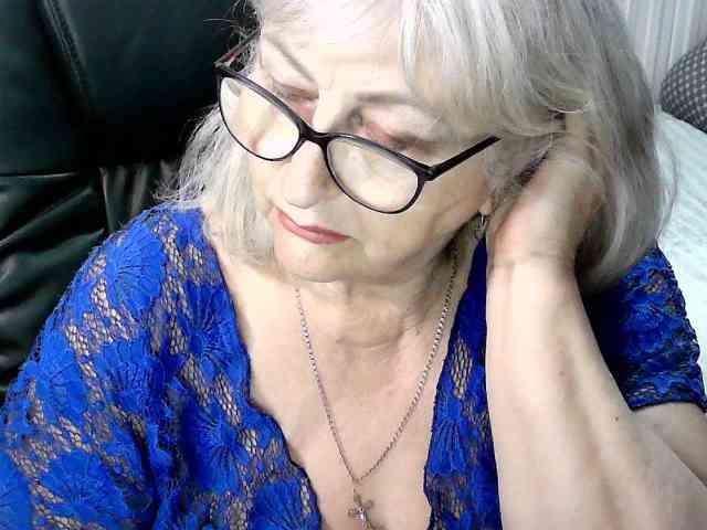LolkaAlyss, live webcam girl, age 61, from POLAND, streaming now, aziatische massage, chatten