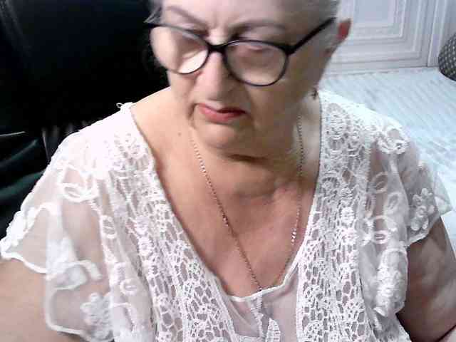 LolkaAlyss, live webcam girl, age 61, from POLAND, streaming now, aziatische massage, chatten