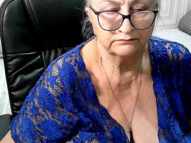 LolkaAlyss, live webcam girl, age 61, from POLAND, streaming now, aziatische massage, chatten