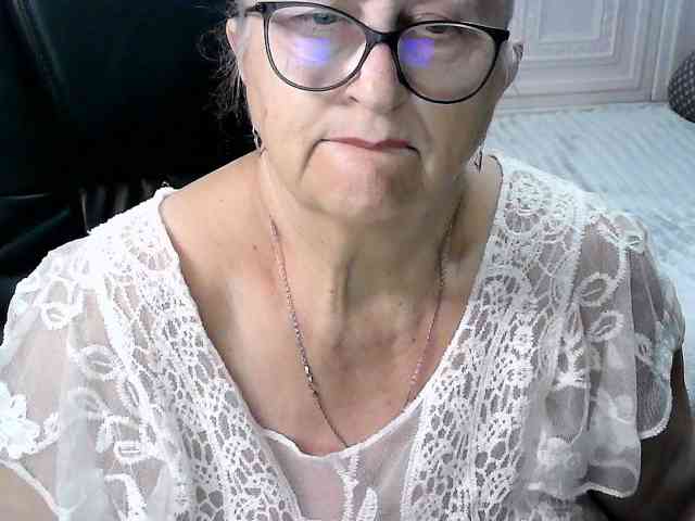 LolkaAlyss, live webcam girl, age 61, from POLAND, streaming now, aziatische massage, chatten