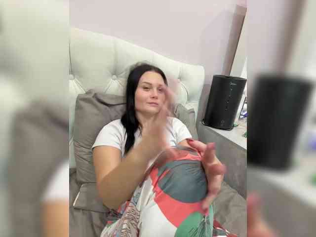 _Milashka_, live webcam girl, age 32, from Россия, streaming now, anaal spelen, kontneuken
