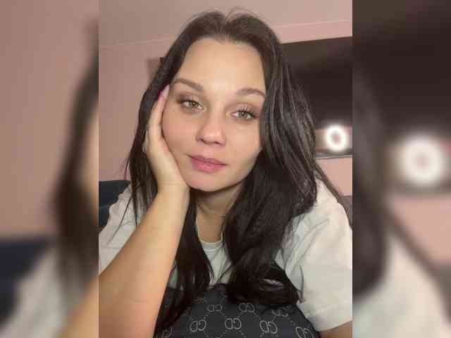 _Milashka_, live webcam girl, age 32, from Россия, streaming now, anaal spelen, kontneuken