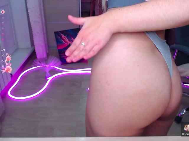 Lana--Nova, live webcam girl, age 25, from Латвия, streaming now, anaal spelen, ballikken