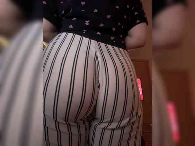 LollaDolly, live webcam girl, age 21, from Россия, streaming now, chatten, dildo spelen