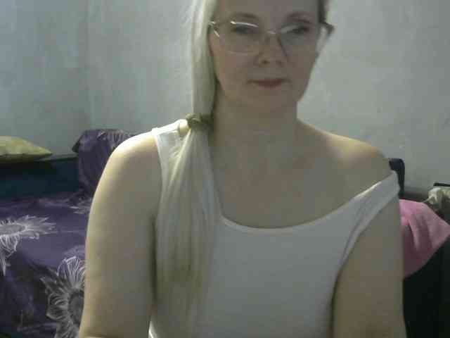 Sweetie454, live webcam girl, age 42, from Россия, streaming now, anaal spelen, kontneuken