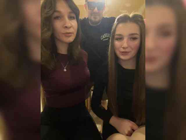 AHaHac_HaxpeH_B_yHuTa3, live webcam girl, age 26, from Америка, streaming now, kont op mond, ballikken