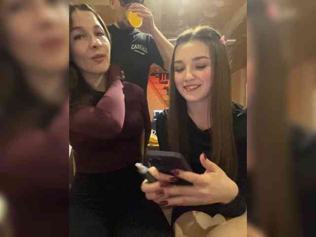 AHaHac_HaxpeH_B_yHuTa3, live webcam girl, age 26, from Америка, streaming now, kont op mond, ballikken