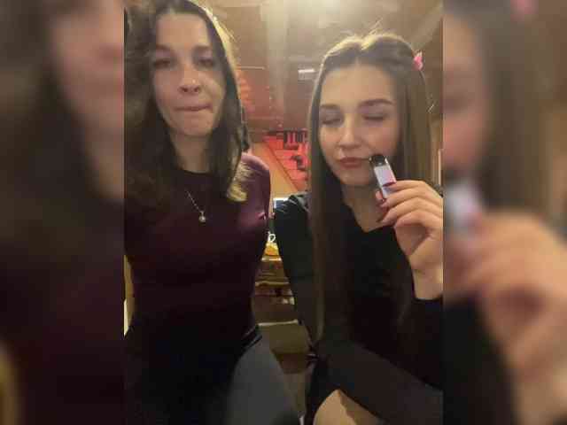 AHaHac_HaxpeH_B_yHuTa3, live webcam girl, age 26, from Америка, streaming now, kont op mond, ballikken