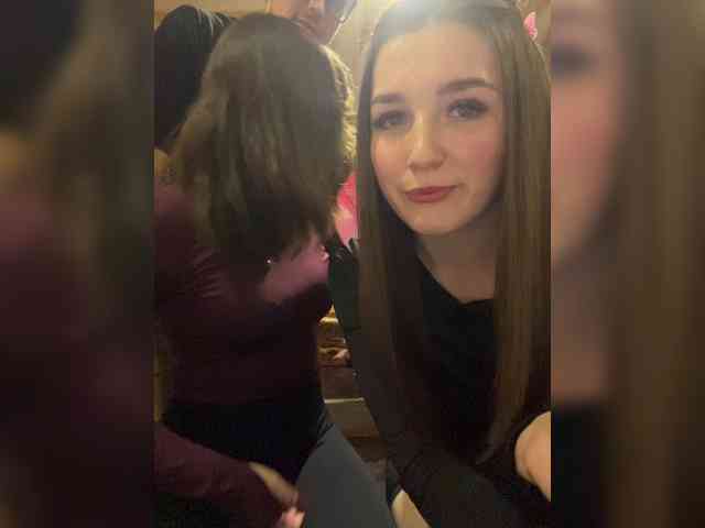 AHaHac_HaxpeH_B_yHuTa3, live webcam girl, age 26, from Америка, streaming now, kont op mond, ballikken