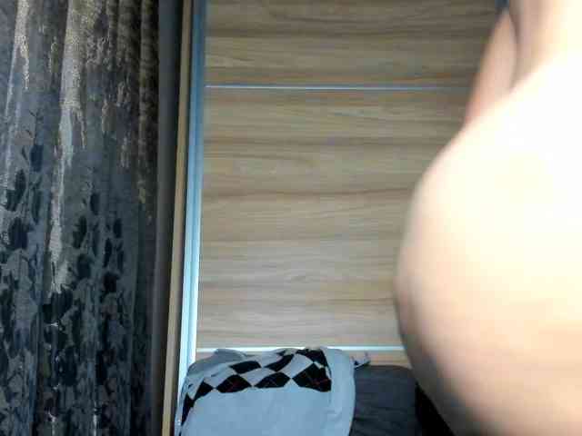 Curvyjules69, live webcam girl, age 38, from MADE IN GERMANY, streaming now, anaal spelen, kontvingeren