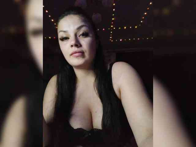Sweet-Candy88, live webcam girl, age 27, from Украина, streaming now, pijpbeurt, chatten