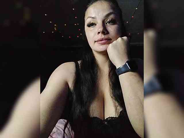 Sweet-Candy88, live webcam girl, age 27, from Украина, streaming now, pijpbeurt, chatten
