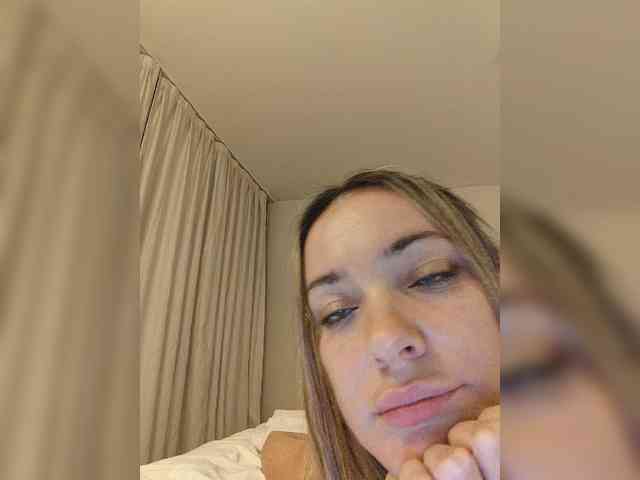 Zvezda_Lola, live webcam girl, age 30, from Россия, streaming now, anaal spelen, kontneuken