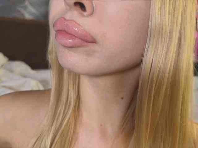 Lalala___, live webcam girl, age 23, from Россия, streaming now, pijpbeurt, camshow