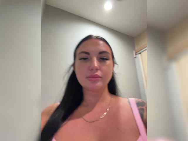 KROSHKA_N, live webcam girl, age 35, from RUSSIA, streaming now, camshow, chatten