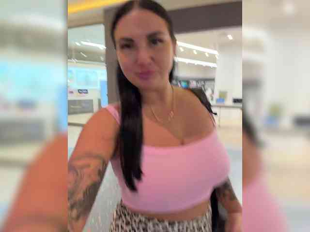 KROSHKA_N, live webcam girl, age 35, from RUSSIA, streaming now, camshow, chatten