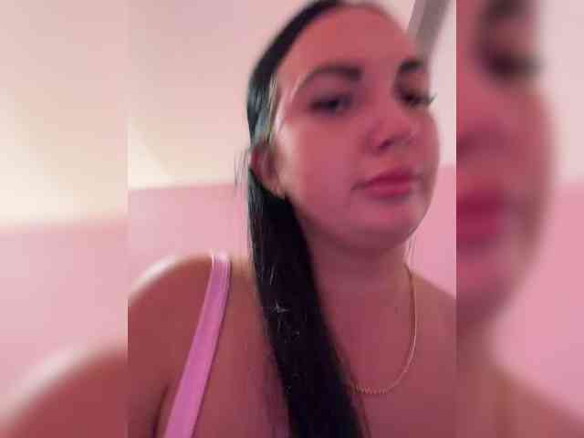 KROSHKA_N, live webcam girl, age 35, from RUSSIA, streaming now, camshow, chatten