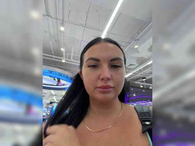 KROSHKA_N, live webcam girl, age 35, from RUSSIA, streaming now, camshow, chatten