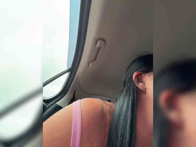 KROSHKA_N, live webcam girl, age 35, from RUSSIA, streaming now, camshow, chatten